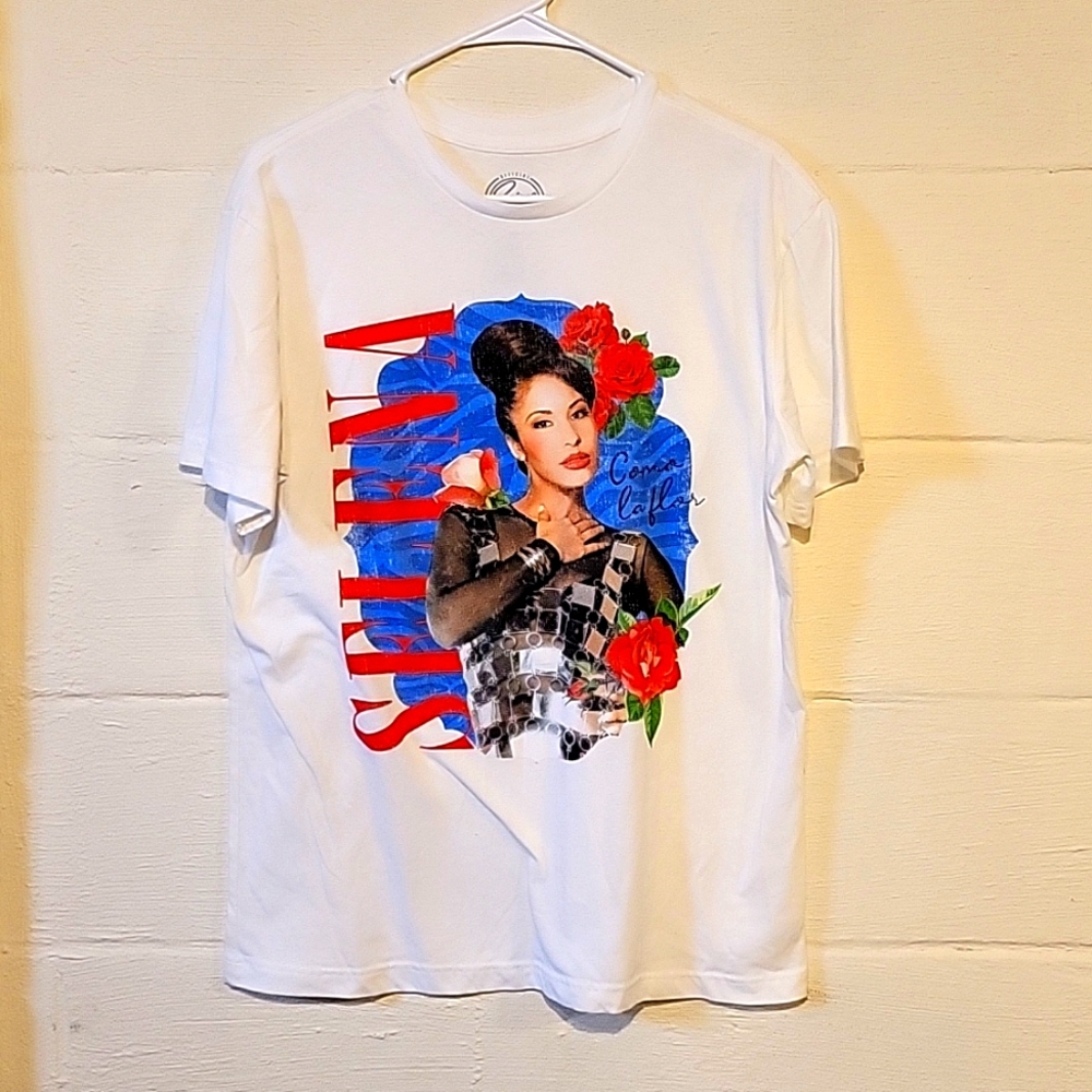 Official Selena Merchandise Cream Short Sleeve T-Shirt Size Medium